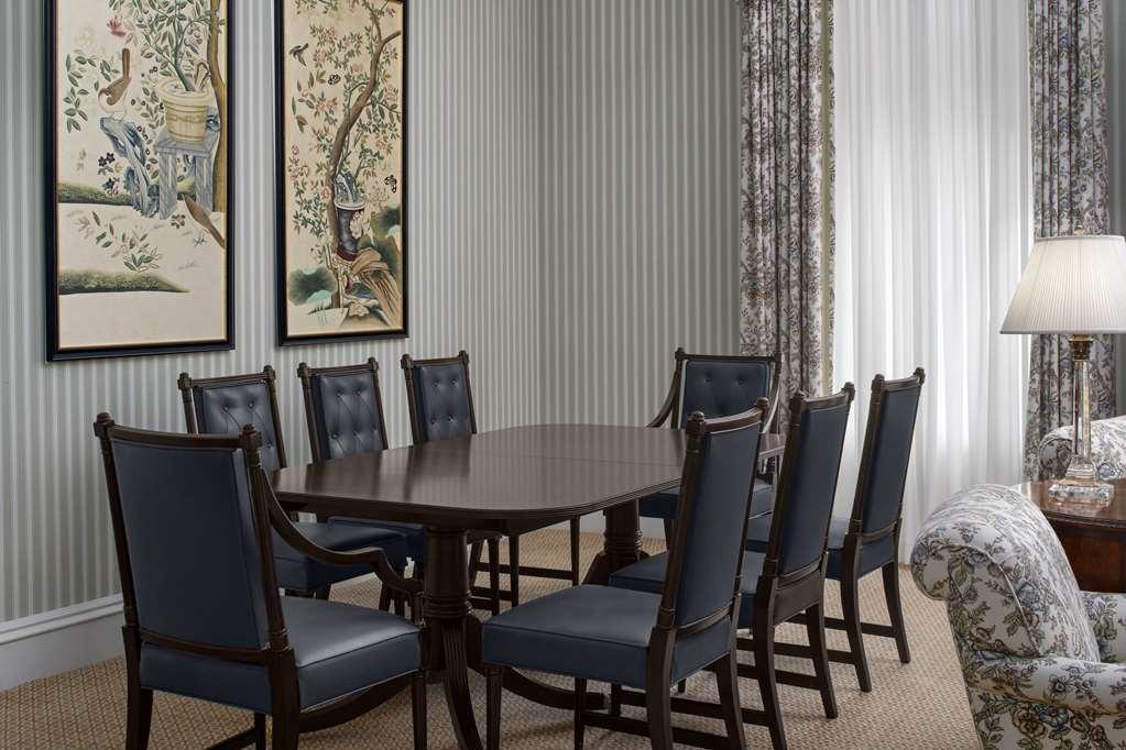 Capital Hotel Little Rock Room photo